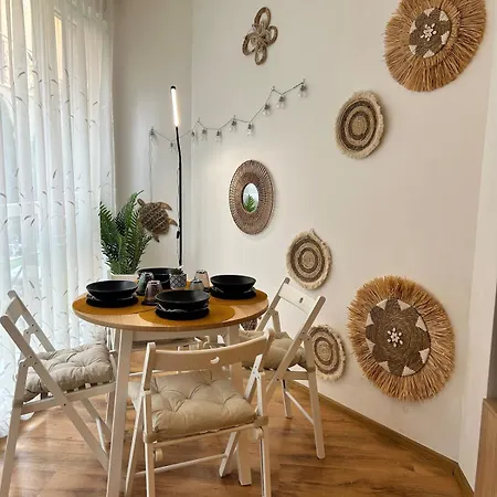 Summer Breeze Ground-floor I Patio & Parking *